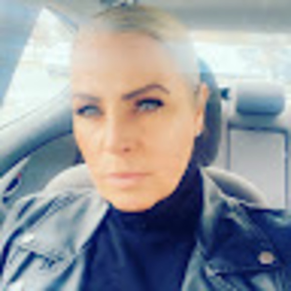 Meet your Posher, Diana - Picture 1 of 1